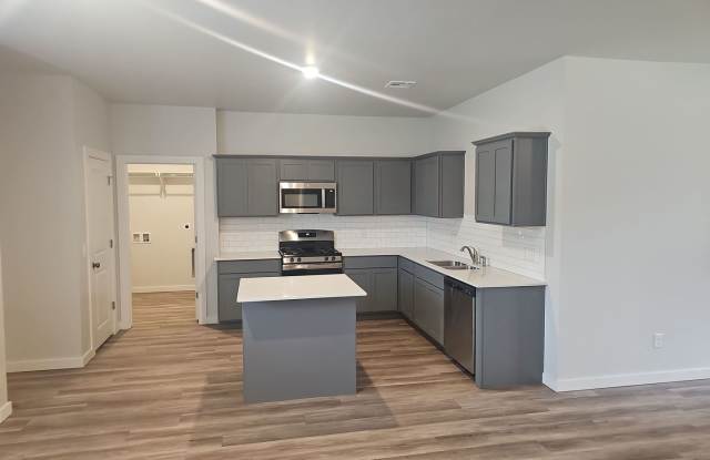 3 bedroom 2 bath home in Guthrie schools Gallery 4
