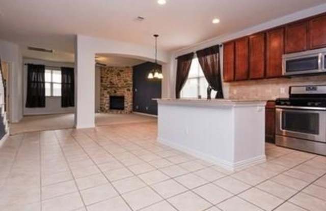 912 Hawk Valley Drive Gallery 4