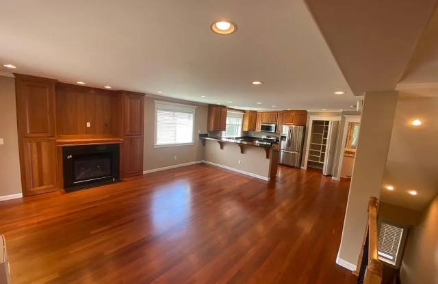 7444 4th Avenue Northeast photos photos