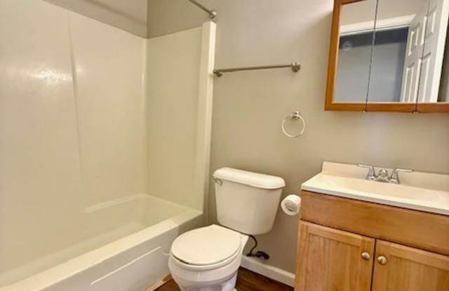NORWALK - 1 Bedroom Available! Gallery 4
