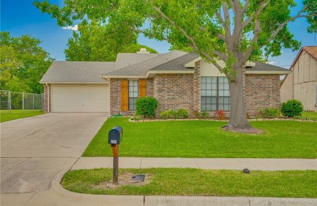 2217 Villanova Street - 2217 Villanova Street, Arlington, TX 76018