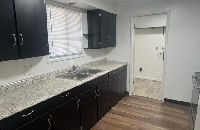2 Bed 1 Bath House Gallery 3
