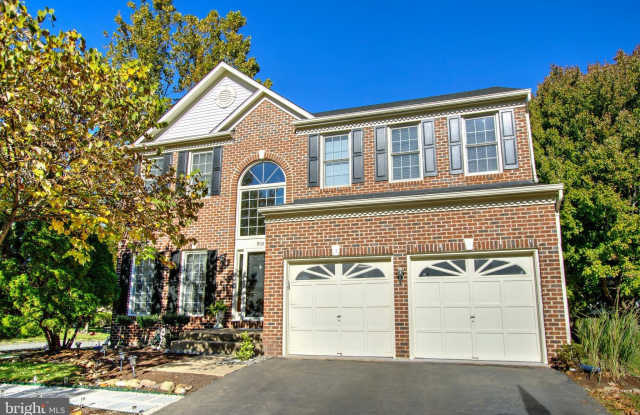 908 SPRING KNOLL DRIVE - 908 Spring Knoll Drive, Herndon, VA 20170