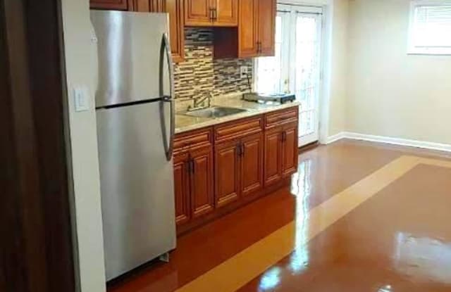 9102 DRAKE PLACE Gallery 2