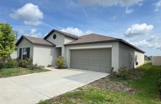 Gorgeous, 4 Bedroom, 2 Bathroom Home! photos photos