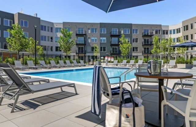District 1860 photos photos