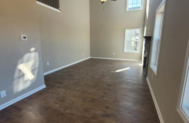1302 Magnum Dr Gallery 3