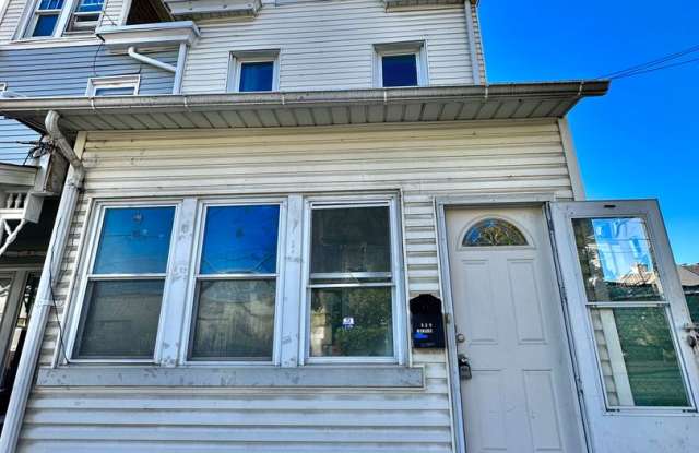 Cozy 2 bedroom home located in Allentown, PA Gallery 1