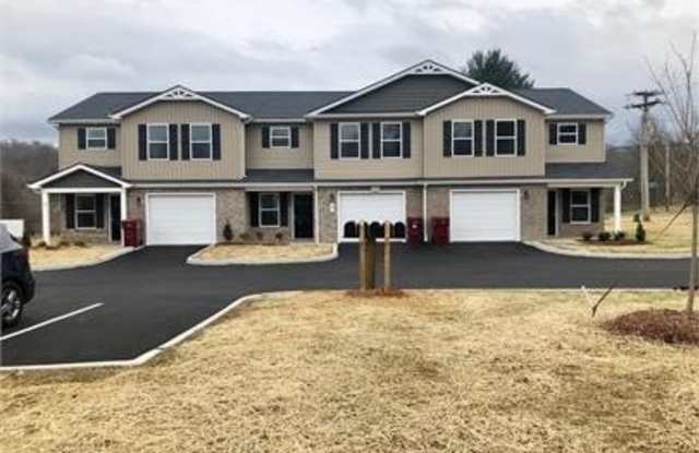 2229 North Greenwood Drive - 2229 North Greenwood Drive, Johnson City, TN 37604
