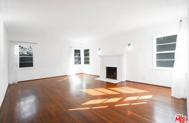 901 N Ogden Dr - 901 North Ogden Drive, West Hollywood, CA 90046