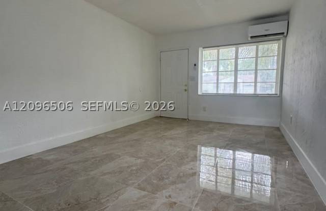 9315 NW 14th ave Gallery 3