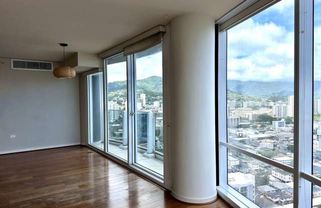 Moana Pacific East Tower 3BR/2BA/2PK Gallery 4