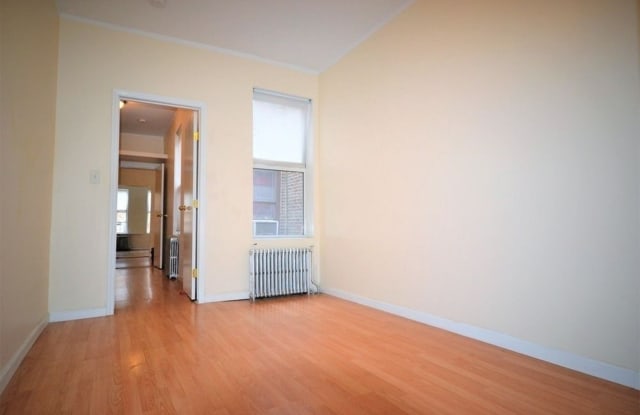 1676 Woodbine St Gallery 2