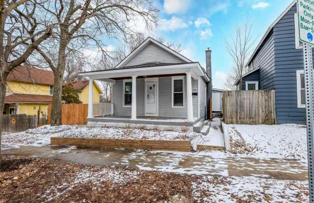 716 Coit Avenue Northeast photos photos