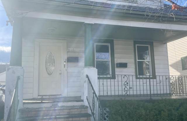 214 Ward Street - 214 Ward Street, New Brunswick, NJ 08901