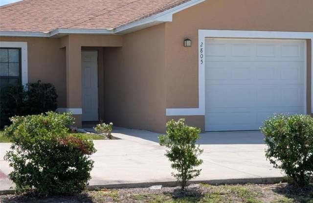 2805 SW 8th Place photos photos