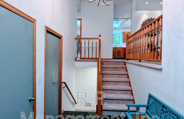 5000 147th St W Gallery 4