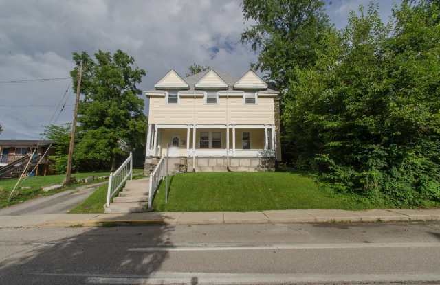 4 bedroom, 2 bath Home: Available July 2027! Gallery 3