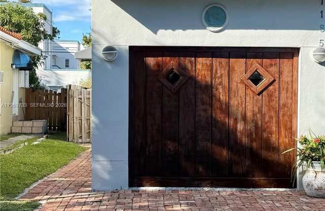 1185 Biarritz Dr photos photos