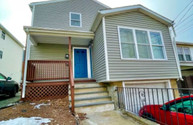 7 Russell St 2 - 7 Russell Street, Everett, MA 02149