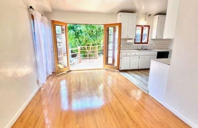 9012 Phyllis Avenue photos photos