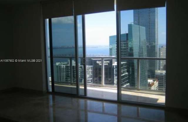 1050 Brickell Ave photos photos
