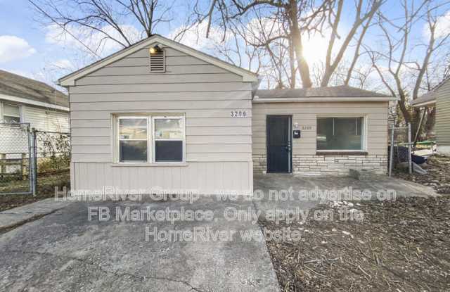 3209 E 69th St photos photos