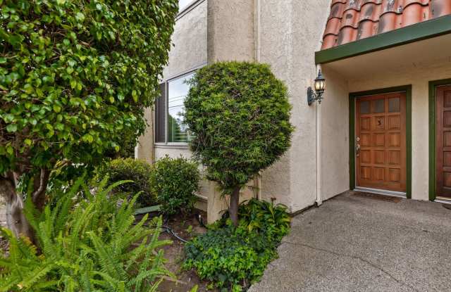 Wonderful uptown condo for rent... Santa Barbara! - 130 West Alamar Avenue, Santa Barbara, CA 93105