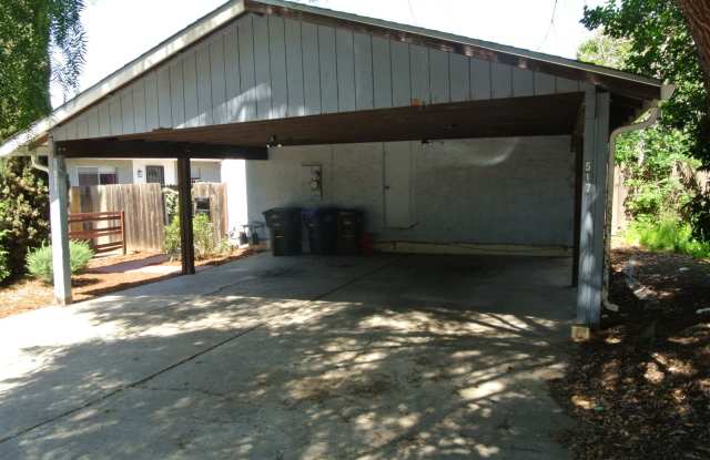 Adorable 2 bedroom, 1 bathroom In Pittsburg-Washer/Dryer Hookups-Section 8 OK photos photos