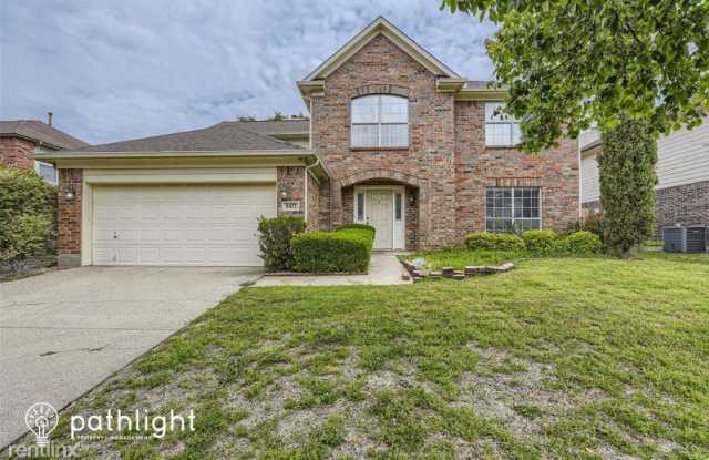 5421 Crater Lake Drive UNIT - 5421 Crater Lake Drive, Fort Worth, TX 76137