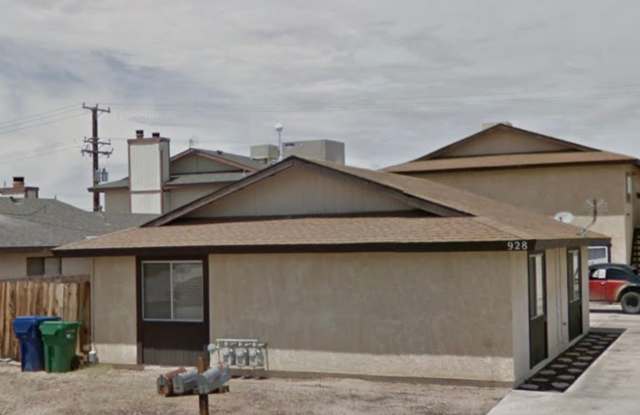 2 BEDROOM 1 BATH UNIT Gallery 1