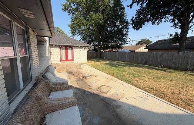 9814 E 37th Court Gallery 2