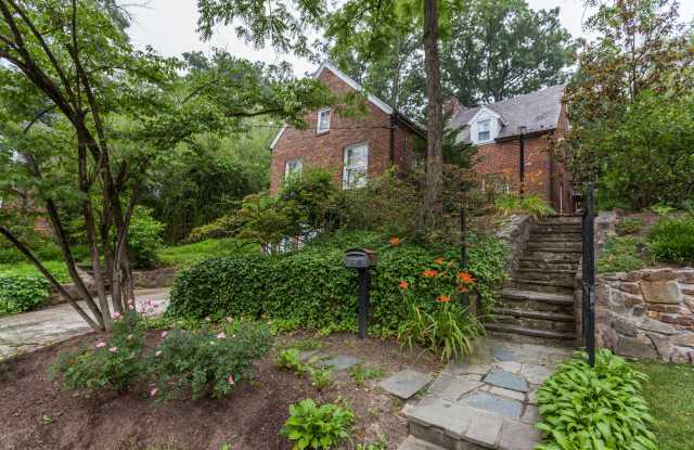 2934 Chesapeake St NW - 2934 Chesapeake Street Northwest, Washington, DC 20008