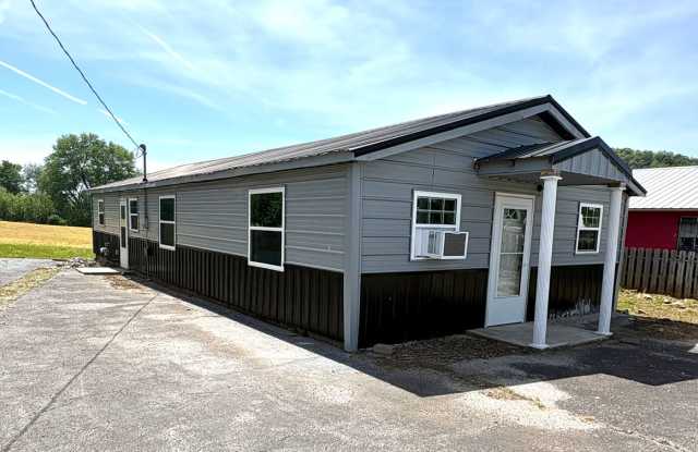Spacious Home in the Heart of Cave City! Gallery 1