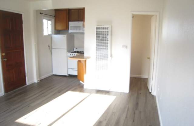 6643 1/2 Amherst Street - 6643 1/2 Amherst St, San Diego, CA 92115
