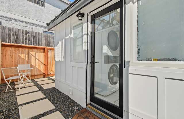 Coastal Living! Remodeled 2BR Redondo Beach Home Near Hermos Gallery 2