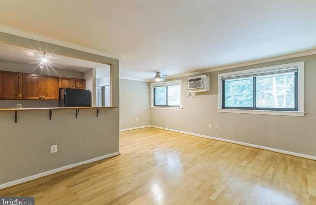 3105 NAYLOR ROAD SE photos photos