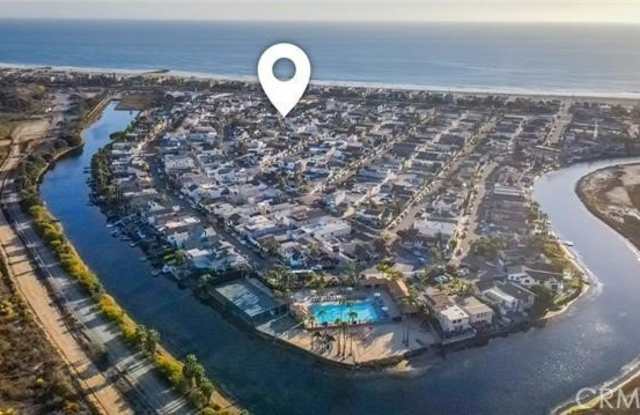 222 Cedar Street - 222 Cedar Street, Newport Beach, CA 92663