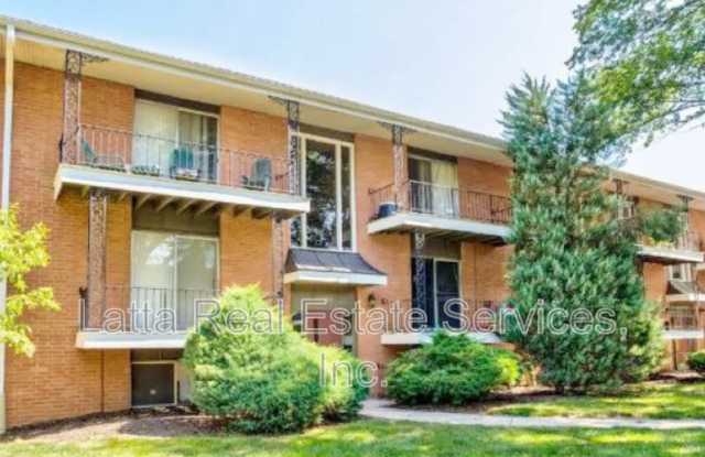 12412 E 40th St photos photos