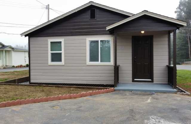 New Single-Family Home in McKinleyville- Pet Friendly Gallery 3