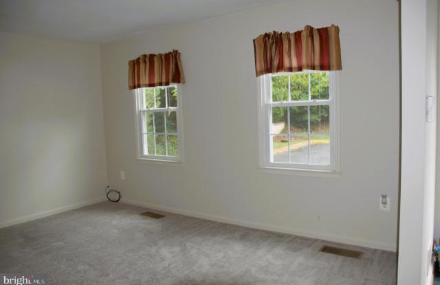 9555 SALUDA COURT Gallery 2