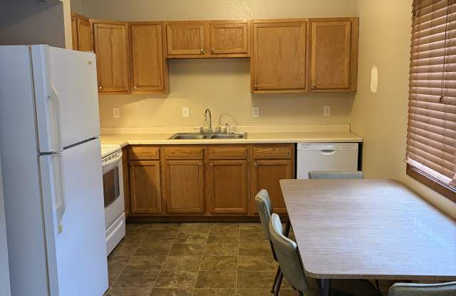 1107 7th St N - 1107 7th Street North, St. Cloud, MN 56303