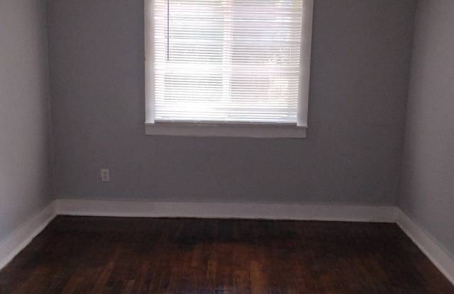 1706 Louise Street Gallery 2