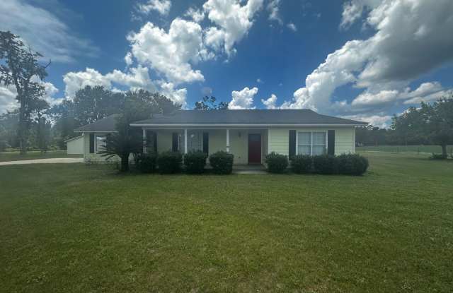 Beautiful Home in Hahira, Ga! - 5293 Staten Road, Lowndes County, GA 31632