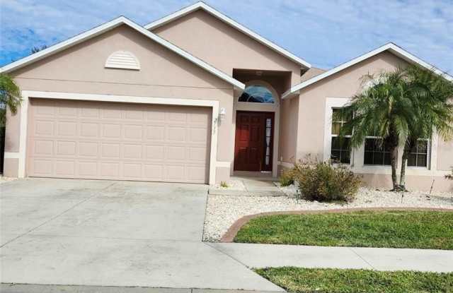 2735 SUNCOAST LAKES BOULEVARD photos photos