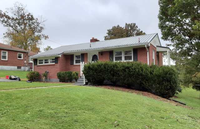 Pulaski, 2BR / 1 BA, Available July 28th photos photos