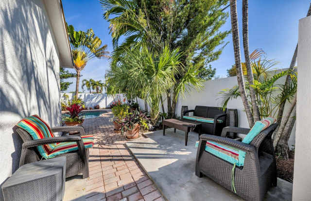 307 N Highland Drive Gallery 2