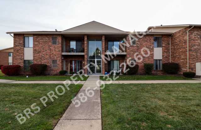 Sterling Heights One Bedroom Condo - 15028 Island Drive, Sterling Heights, MI 48313