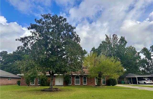 166 W PINEWOOD Drive photos photos 166 W PINEWOOD Drive photos photos