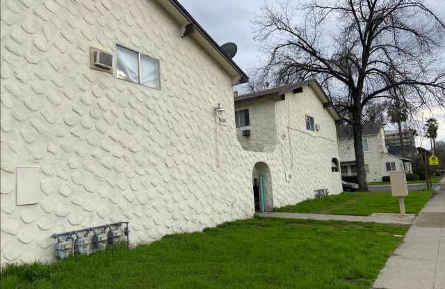 600-606 N. Locust Street Gallery 1